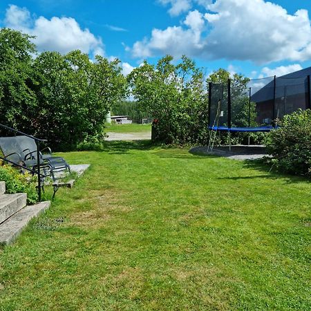 Charmigt Hus Pa Landet Naera Till Bad Strömstad Exteriör bild