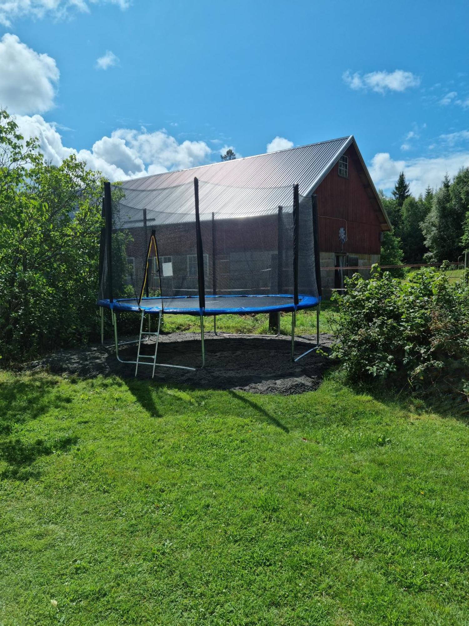 Charmigt Hus Pa Landet Naera Till Bad Strömstad Exteriör bild